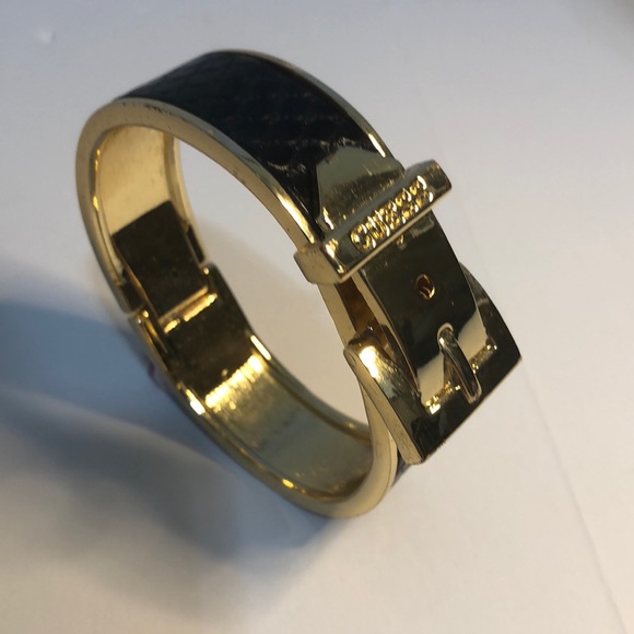 Guess Belt Buckle Bracelet - Picture 2 of 5